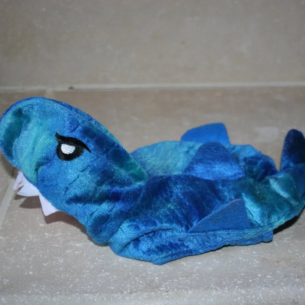 Shark Outfit for Cat or Small Dog (NWOT)
